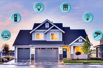 Casa con íconos de luces, cámaras y clima conectados